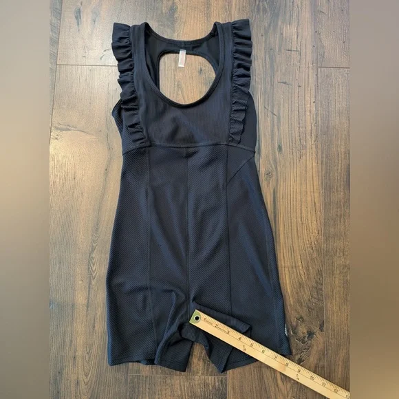 Free People Movement Ruffle Me Up Shortie Black Size XS - Picture 13 of 13